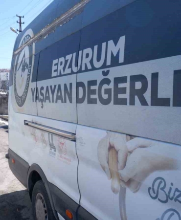 belediyeden-yaslilara-ozel-bayram-temizligi-hizmeti-rGtyeOsK.jpg
