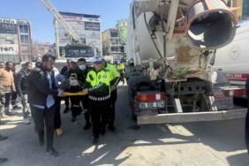 beton-mikserinin-altinda-kalan-genc-kizin-yaralanma-ani-VxDEjvKR.jpg
