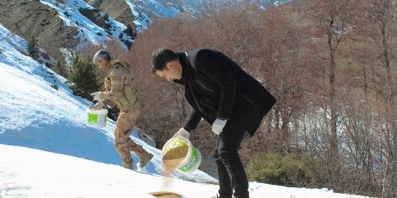 Bingöl Genç'te Yaban Hayatına Destek Etkinliği Bingöl Genç’te Yaban Hayatına Destek Etkinliği