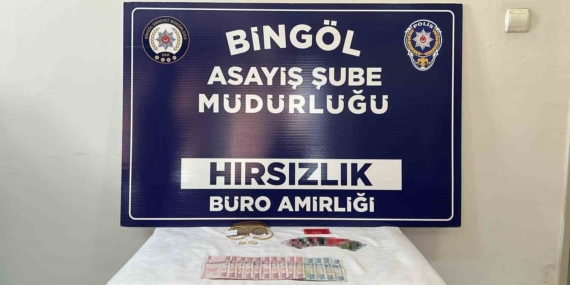 Bingöl Halk Pazarında Hırsızlık Olayı: 5 Şüpheli Yakalandı Bingöl Halk Pazarında Hırsızlık Olayı: 5 Şüpheli Yakalandı