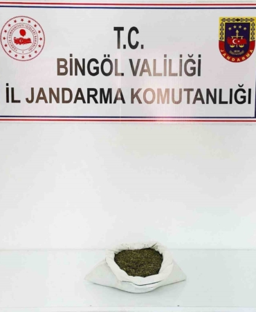 bingolde-2-kilo-esrar-operasyonu-uyusturucuya-gecit-yok-5zv8zh5O.jpg