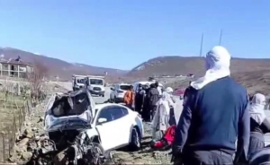 bingolde-feci-trafik-kazasi-2-kisi-yaralandi-rujZgFxs.jpg