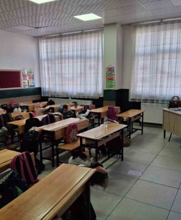 bingolde-okulda-deprem-tatbikati-yapildi-Jy1gSGiF.jpg