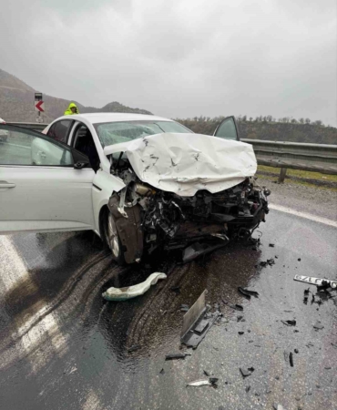 bitliste-meydana-gelen-trafik-kazasinda-bir-kisi-hayatini-kaybetti-bir-kisi-yaralandi-wGgOmSBs.jpg