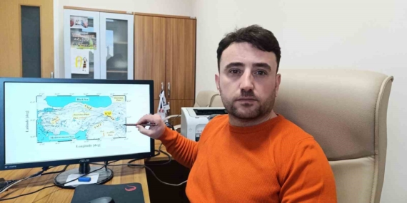 Deprem Uzmanından Kritik Uyarı: "Hakkari'de Sarsıntılar Sürecek!" Deprem Uzmanından Kritik Uyarı: “Hakkari’de Sarsıntılar Sürecek!”
