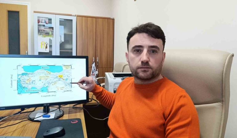 deprem-uzmanindan-kritik-uyari-hakkaride-sarsintilar-surecek-GacHZmQm.jpg