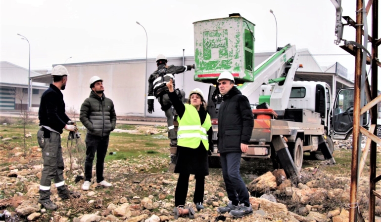 dicle-elektrikte-kadin-yoneticilerin-basarisi-AYGVTvja.jpg