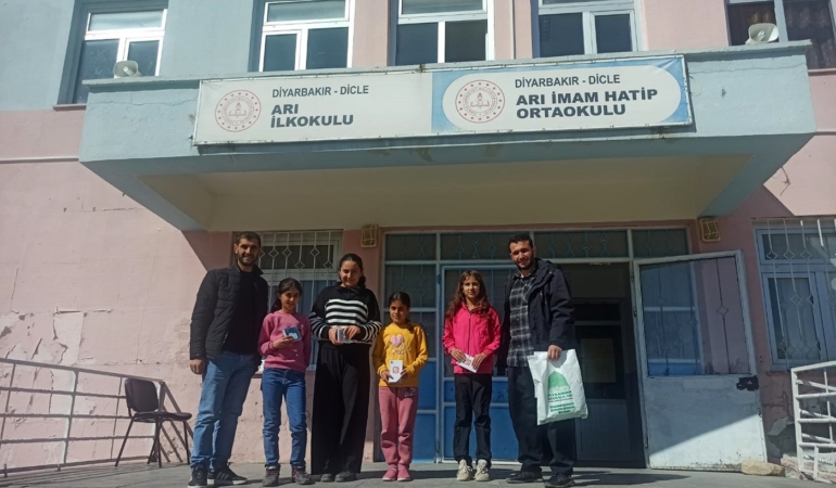 diclede-siyer-yarismasinda-one-cikan-ogrenciler-odullerini-aldi-lwRmrLSj.jpg