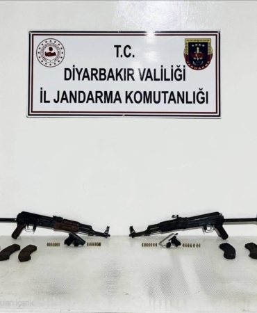 diyarbakir-licede-silah-ve-muhimmat-ele-gecirildi-1vXODYfw.jpg