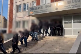 diyarbakir-merkezli-rusvet-operasyonu-45-gozalti-26-tutuklama-9mLaM9Ly.jpg