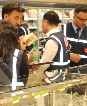 diyarbakir-ticaret-il-mudurlugu-bayram-oncesi-24-personelle-yogun-denetim-gerceklestirdi-wd91vVRu.jpg