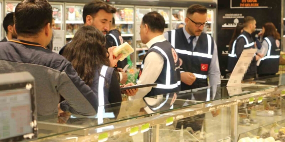 Diyarbakır Ticaret İl Müdürlüğü, Bayram Öncesi 24 Personelle Yoğun Denetim Gerçekleştirdi Diyarbakır Ticaret İl Müdürlüğü, Bayram Öncesi 24 Personelle Yoğun Denetim Gerçekleştirdi