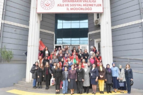 diyarbakirda-8-mart-dunya-kadinlar-gunu-kutlamasi-FuGBUCsz.jpg