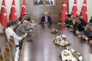 diyarbakirda-bayramda-8-bin-kolluk-kuvveti-gorev-basinda-8i3KacMq.jpg