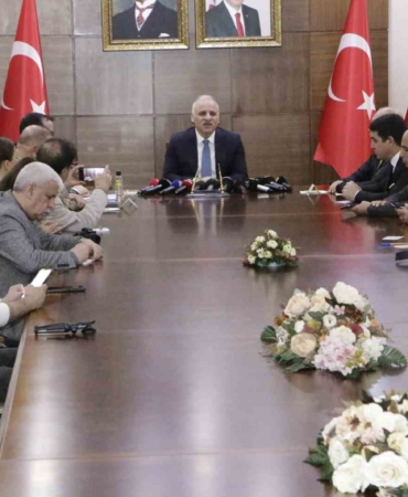 diyarbakirda-bayramda-8-bin-kolluk-kuvveti-gorev-basinda-8i3KacMq.jpg