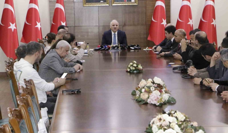 diyarbakirda-bayramda-8-bin-kolluk-kuvveti-gorev-basinda-8i3KacMq.jpg