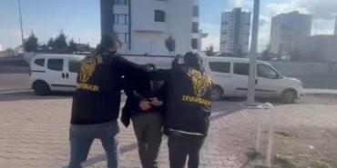 diyarbakirda-kadinlarin-sokakta-gizlice-videolarini-ceken-kisi-tutuklandi-syNipyyx.jpg