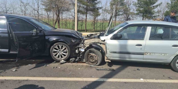 Diyarbakır’da Kalp Krizi Geçiren Sürücü Trafik Kazasına Neden Oldu