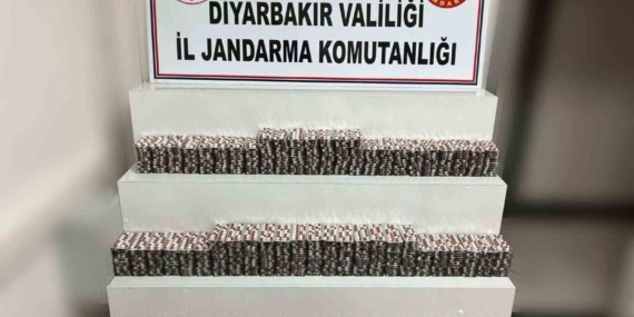 Diyarbakır'da Uyuşturucu Operasyonu: 5 Kişiden 13,552 Sentetik Hap Ele Geçirildi Diyarbakır’da Uyuşturucu Operasyonu: 5 Kişiden 13,552 Sentetik Hap Ele Geçirildi