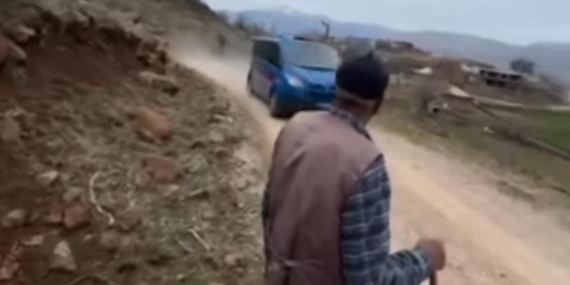 Diyarbakır'ın Çermik İlçesinde İki Aile Arasında Kanlı Kavga Diyarbakır’ın Çermik İlçesinde İki Aile Arasında Kanlı Kavga