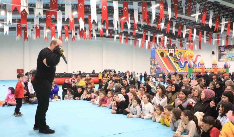 elazig-belediyesi-ramazan-etkinlikleri-huseyin-goncagul-ile-geleneksel-eglence-hS62nNTJ.jpg