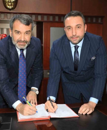 elazig-belediyesinde-kadrolu-iscilere-yuzde-45-zam-gSjNZY1v.jpg