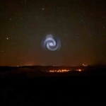 Elazığ Gökyüzünde Şaşırtan Manzara: Spiral Cisim Sırlarını Ortaya Çıkardı elazig-gokyuzunde-sasirtan-manzara-spiral-cisim-sirlarini-ortaya-cikardi-BGIwKfNc.jpg