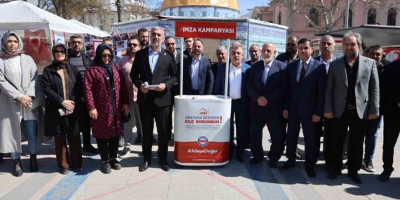 Elazığ'da 'Anayasa Değişsin, Aileyi Koru' Hareketi Başladı Elazığ’da ‘Anayasa Değişsin, Aileyi Koru’ Hareketi Başladı