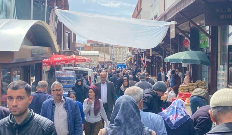 elazigda-bayram-oncesi-yogunluk-hazirliklar-ve-beklentiler-XNGKILEq.jpg
