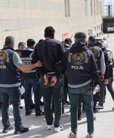 elazigda-cinayet-ve-yaralama-olayina-karisan-6-supheli-yakalandi-5JZjSx1F.jpg