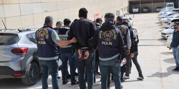 Elazığ'da Cinayet ve Yaralama Olayına Karışan 6 Şüpheli Yakalandı Elazığ’da Cinayet ve Yaralama Olayına Karışan 6 Şüpheli Yakalandı