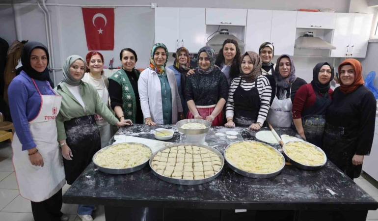 elazigda-egitim-ve-bayram-hazirliklari-iki-yuzlu-bir-surec-F2KJbwYU.jpg