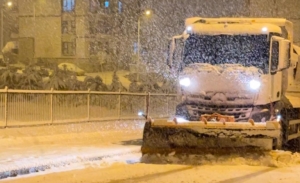 elazigda-karla-mucadele-ekiplerinin-yogun-calismalari-devam-ediyor-ZA9NONan.jpg