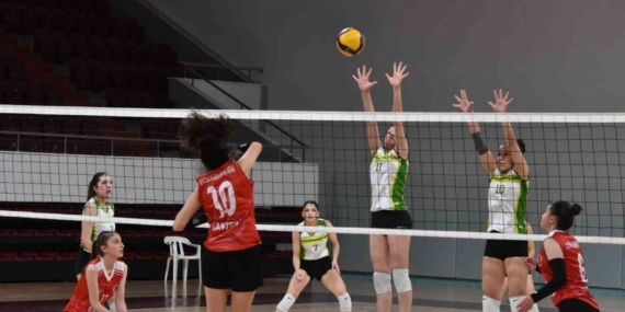 Elazığ'da Okul Sporları Müsabakaları Tamamlandı Elazığ’da Okul Sporları Müsabakaları Tamamlandı