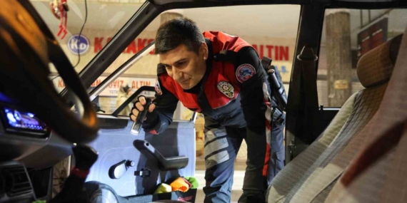 Elazığ'da Polis Ekiplerinden Kapsamlı Asayiş Operasyonu Elazığ’da Polis Ekiplerinden Kapsamlı Asayiş Operasyonu