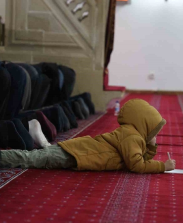 elazigda-ramazan-ayinin-ilk-teravih-namazi-heyecani-kgL9MWRh.jpg
