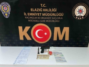 elazigda-senetle-gasp-iki-sahis-mal-varliklarina-tedbir-koyarken-yakalandi-tHrKyk82.jpg