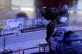 elazigda-trafik-kazasi-3-yarali-ve-kil-payi-kurtulan-yaya-nRnIDuYy.jpg