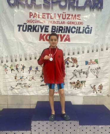 elazigli-yuzucu-alp-eren-guler-turkiye-ikincisi-olmayi-basardi-tX6meGrb.jpg