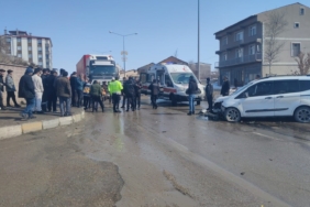 erzurum-askalede-trafik-kazasi-2-yarali-fkrfKJvM.jpg