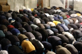 erzurumda-ramazan-coskusu-ilk-teravih-namazi-camiler-dolu-CwYIeH96.jpg