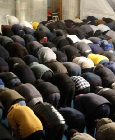 erzurumda-ramazan-coskusu-ilk-teravih-namazi-camiler-dolu-CwYIeH96.jpg
