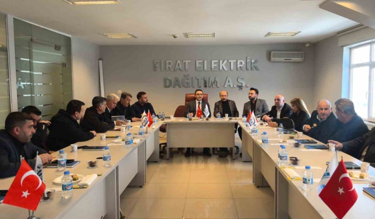firat-edas-muhtarlarla-ozel-toplanti-gerceklestirdi-NJMMFeGX.jpg