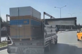 gaziantepte-acik-kasa-kamyonetle-tehlikeli-yolculuk-sEupK95y.jpg
