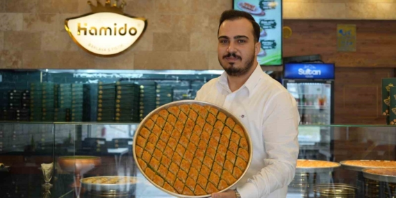 Gaziantep'te Bayram Coşkusu: Baklavacıların Yoğun Çalışma Dönemi Başladı Gaziantep’te Bayram Coşkusu: Baklavacıların Yoğun Çalışma Dönemi Başladı