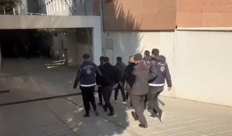gaziantepte-gocmen-kacakciligi-operasyonu-5-gozalti-pUihgnHs.jpg