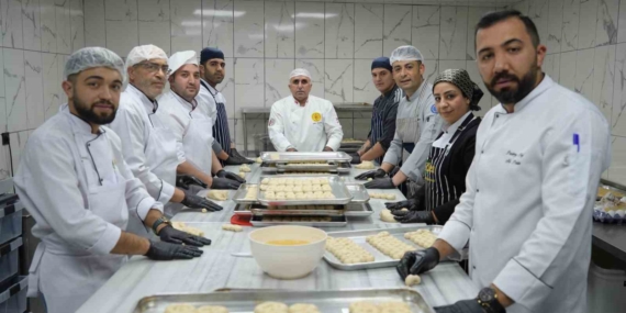 Gaziantep'te Halep Kahkesi Üretimi Ramazan'da Artıyor Gaziantep’te Halep Kahkesi Üretimi Ramazan’da Artıyor