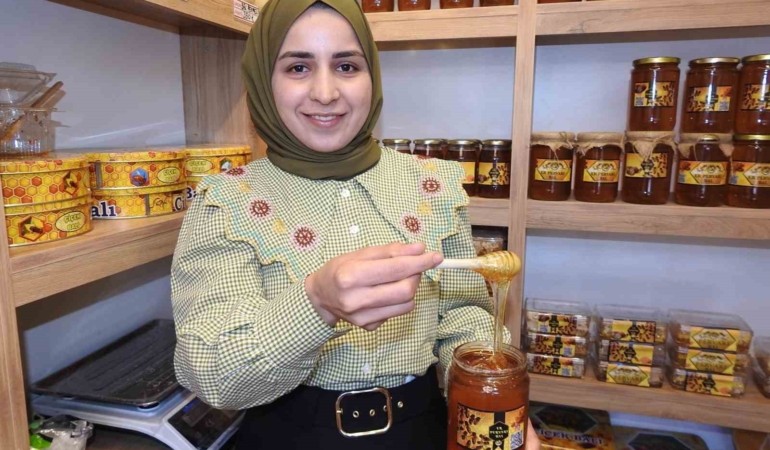gaziantepte-ramazan-ayi-ve-yoresel-lezzetler-BfaV5RwI.jpg