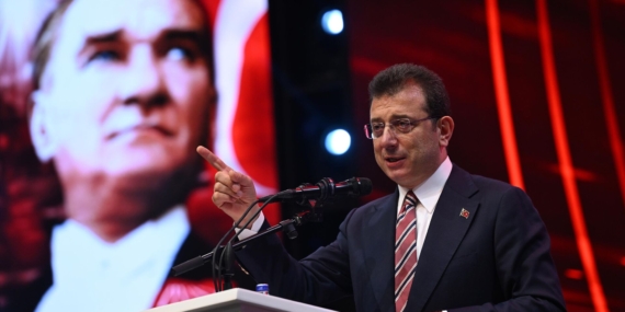 Gözaltındaki Ekrem İmamoğlu'ndan Özgün Açıklama: El Yazısıyla Kaleme Aldığı Notu Paylaştı Gözaltındaki Ekrem İmamoğlu’ndan Özgün Açıklama: El Yazısıyla Kaleme Aldığı Notu Paylaştı