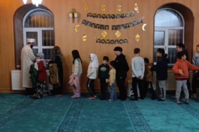 haci-huseyin-camiinde-cocuklara-yonelik-etkinlikler-ve-ramazan-hazirliklari-ZtpAIIBu.jpg